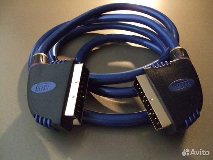 Ixos XHT251-150 - аудио - видео стерео кабель