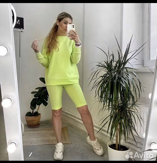 Гримерное зеркало с подсветкой