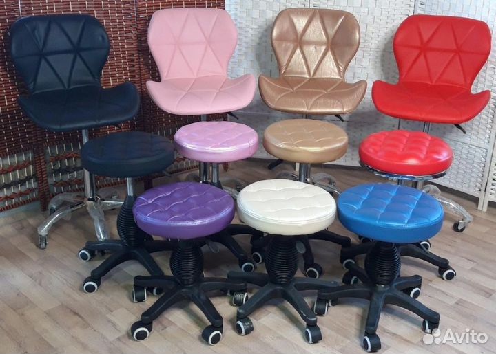 Стул для мастера педикюра, косметолога