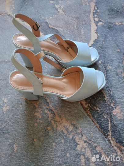 Босоножки женские 39 размер