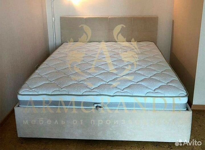 Кровать с подъемным механизмом