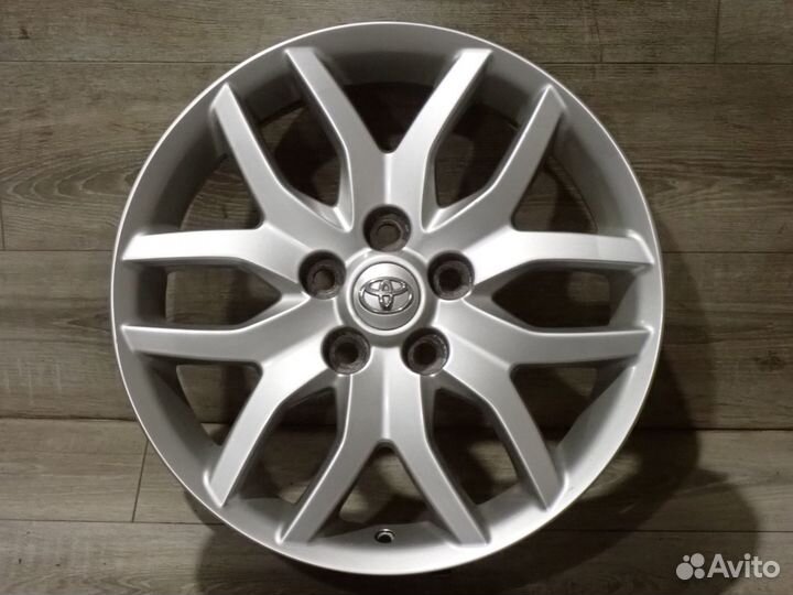 Оригинальные диски R17 на Toyota Camry