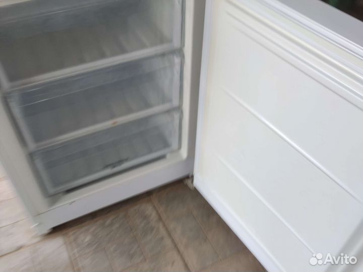 Холодильник hotpoint ariston