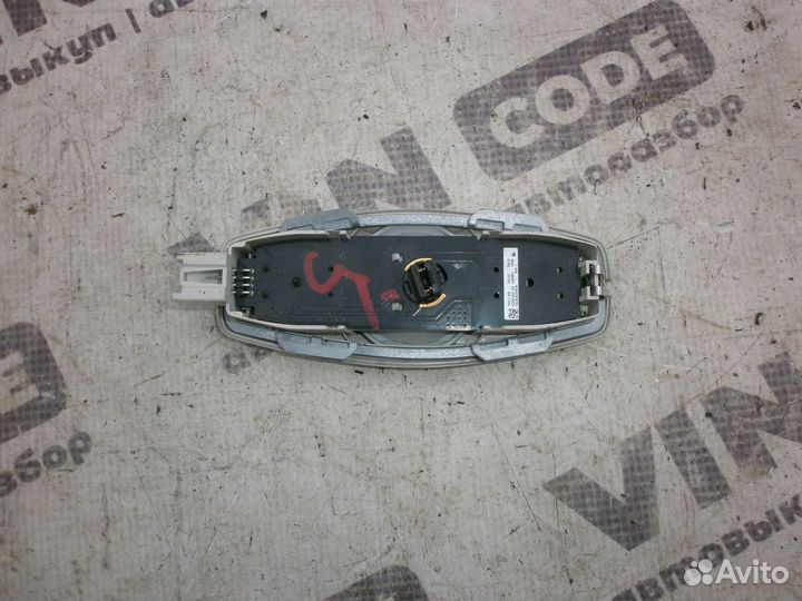 Плафон освещения салона потолочный Ford Focus 3