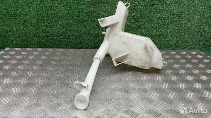 Бачок омывателя Nissan Murano