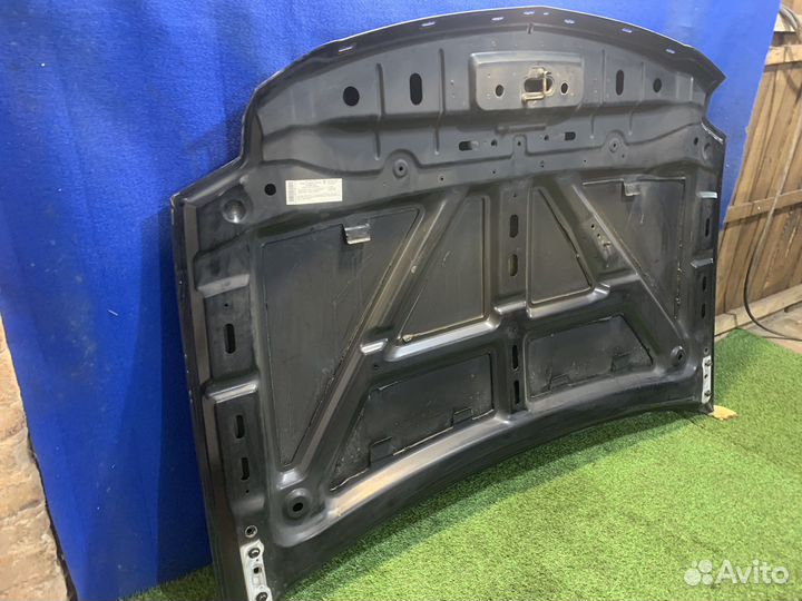 Капот Cadillace Escalade 3 GMT900