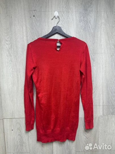 Свитер женский красный