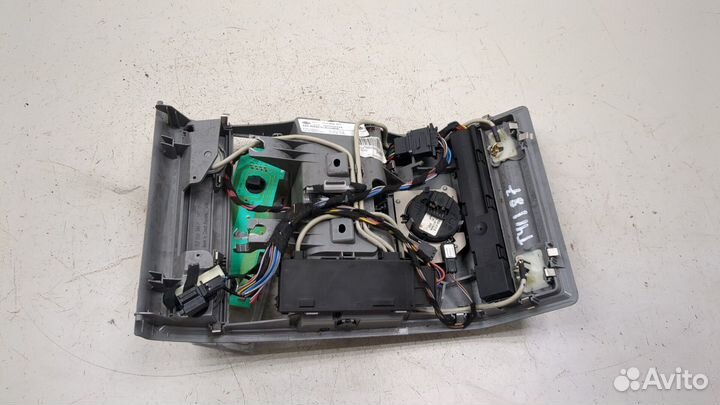 Фонарь салона Volkswagen Touareg, 2008