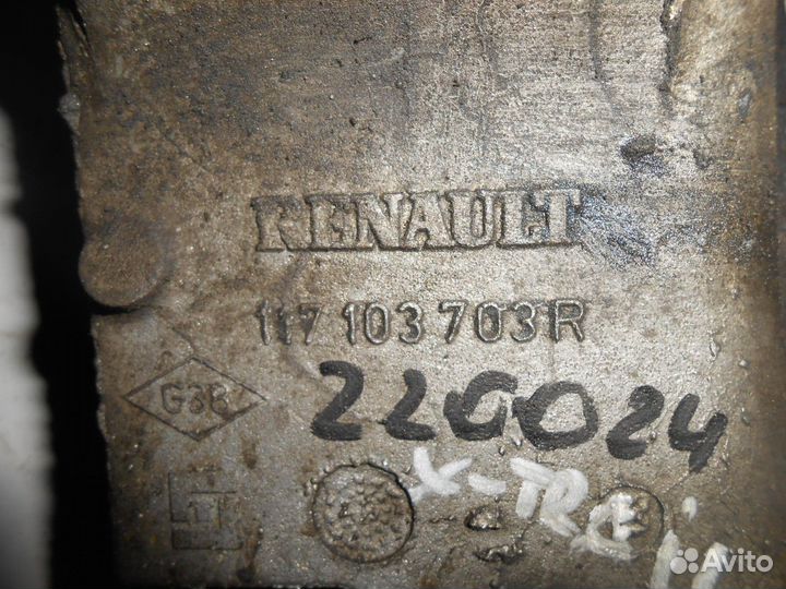 Кронштейн генератора