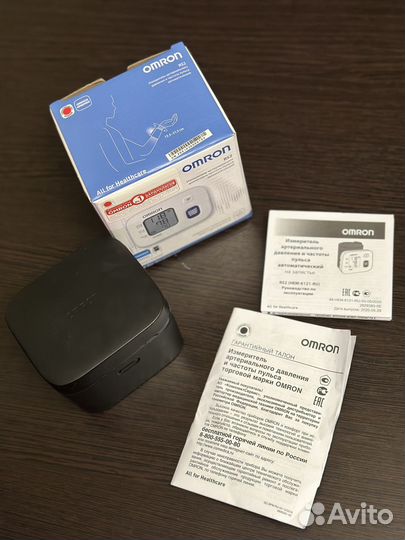 Измеритель давления и пульса Omron RS2