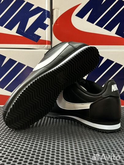 Nike Cortez black