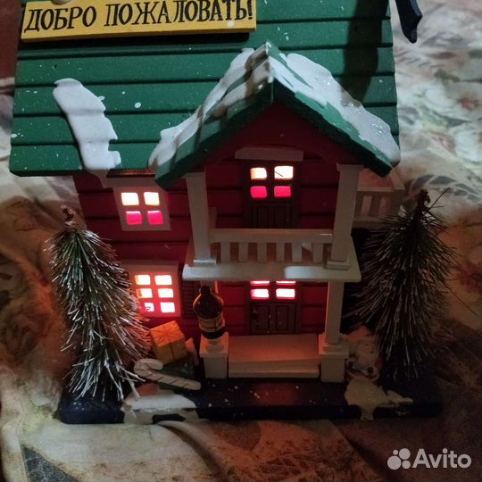 Новогодний домик с подсветкой