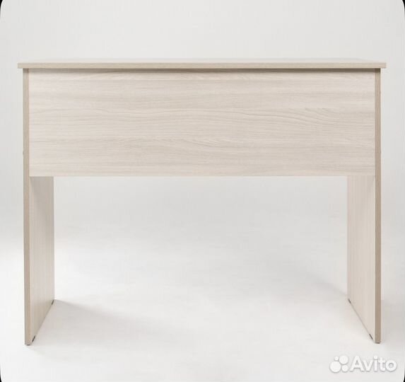 Письменный стол