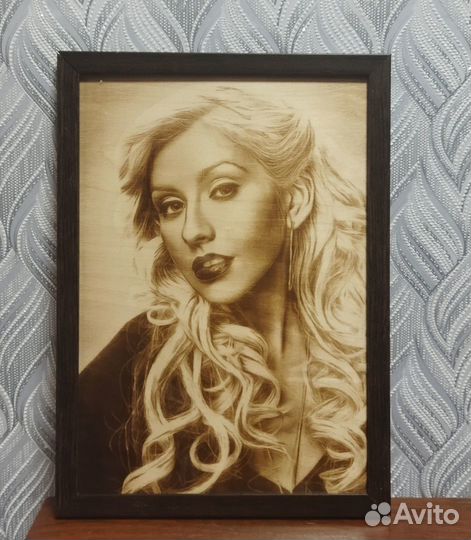 Выжженный портрет, картина на дереве
