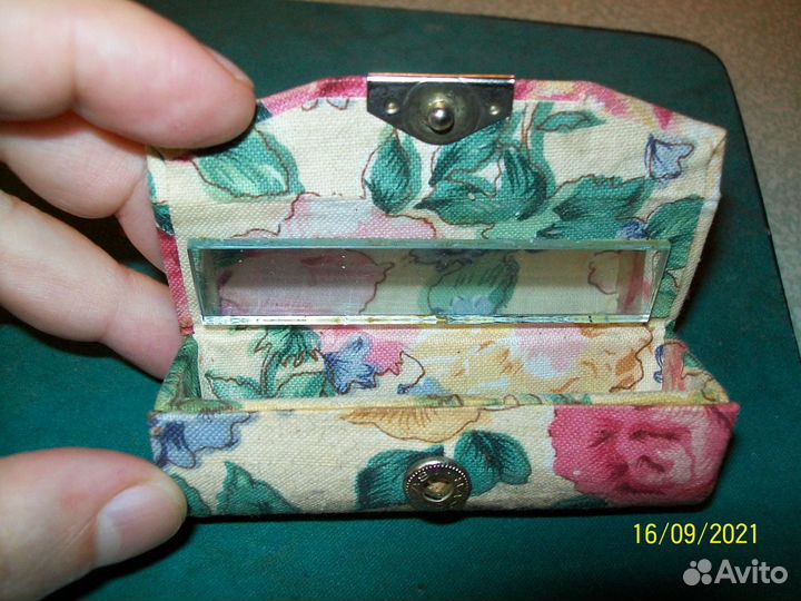 Футляр для помады. Япония