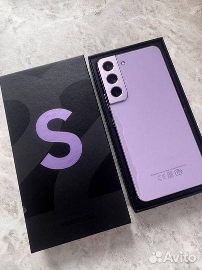 Samsung Galaxy S22, 8/256 ГБ