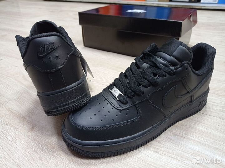 Nike Air Force 1