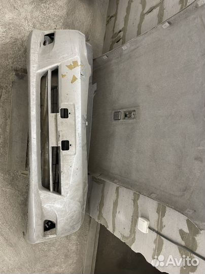 Продам бампер передний Toyota Wish ZNE10