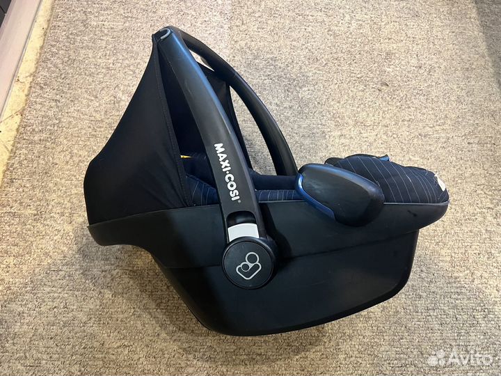 Автолюлька maxi cosi pebble plus с базой