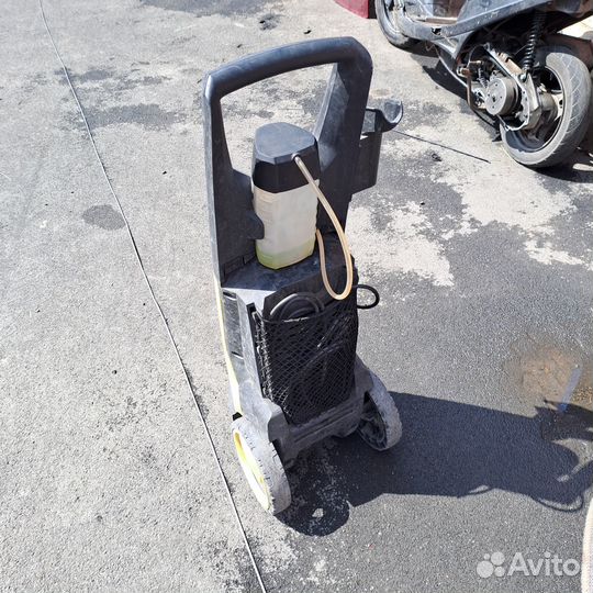 Продам мойку Керхер на запчасти