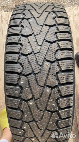 Pirelli Ice Zero 235/60 R17