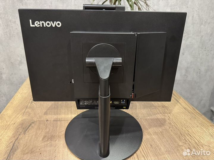 Lenovo thinkcentre m720q