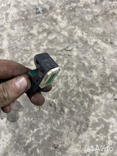 Датчик air bag ford focus 3
