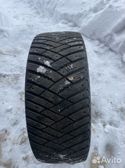 Goodyear Ultragrip Ice Arctic 225/45 R17