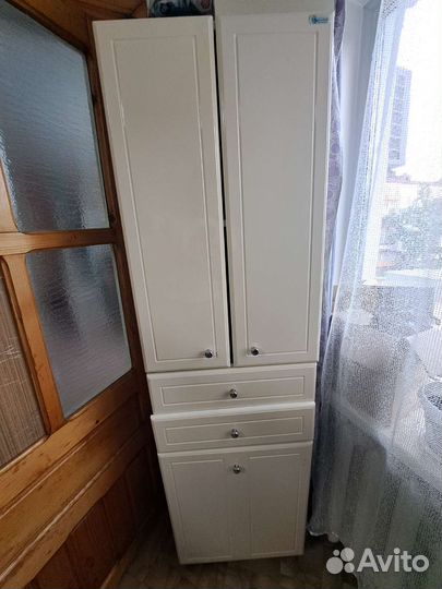 Шкафчик для ванной