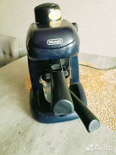 Кофеварка рожковая delonghi
