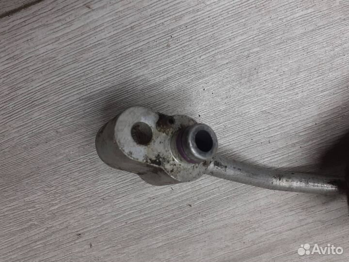 Трубка кондиционера Volkswagen Passat B6 / B7 / CC