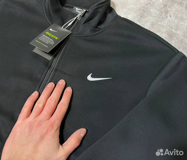 Спортивные костюмы Nike