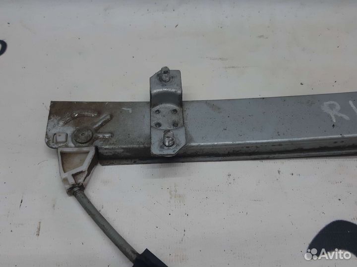 Стеклоподъемник передний левый Kia Rio 3