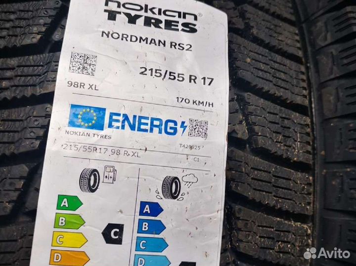 Pirelli Powergy 215/55 R17 98