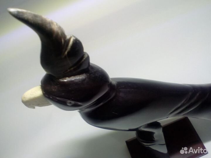 Попугаи статуэтки, фигурки натуральная кость 24см