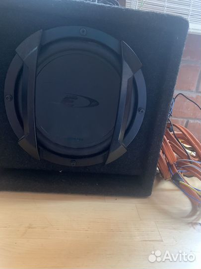 Сабвуфер авто