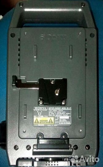 Зарядное устройство Sony BC- L70