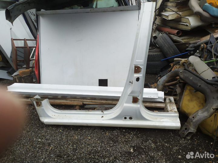 Короб левый Renault Logan