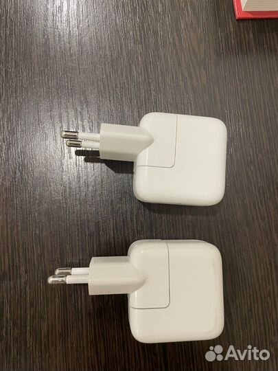 Зарядный блок iPhone