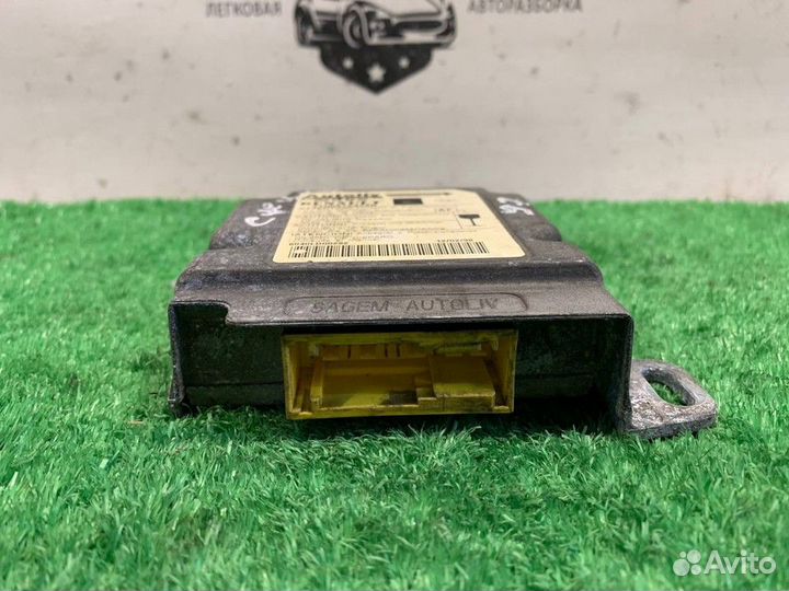 Блок управления airbag Renault Scenic