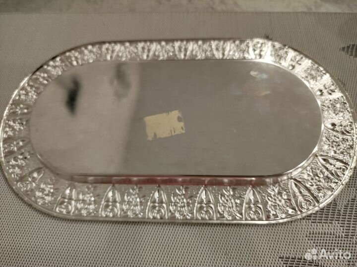 Поднос металлический овальный посеребрённый