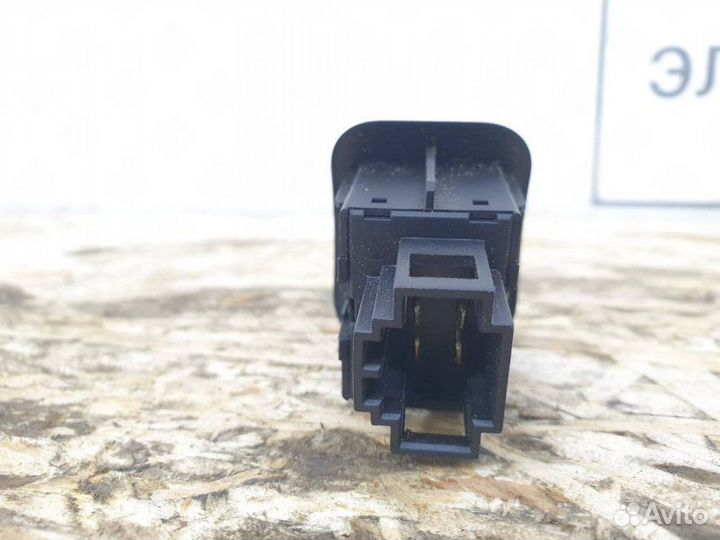 Кнопка стеклоподъемника задняя левая Porsche