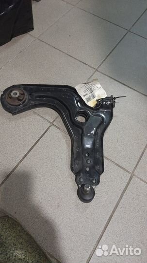 Рычаг независимой подвески правый