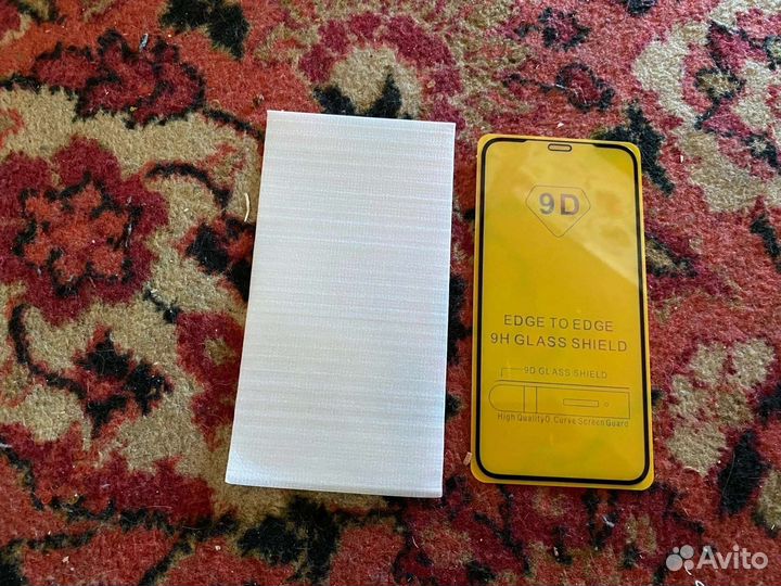 Защитные стекла