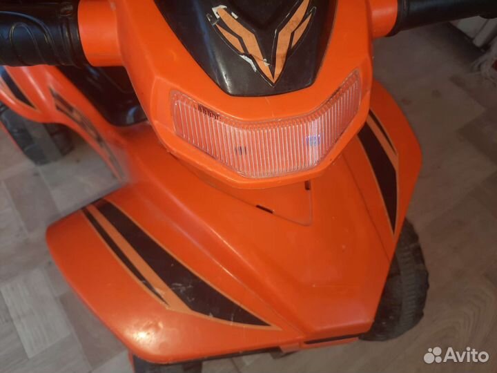 Машинка каталка