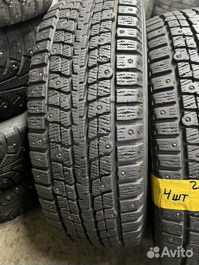 Dunlop SP Winter Ice 01 205/60 R16 92T