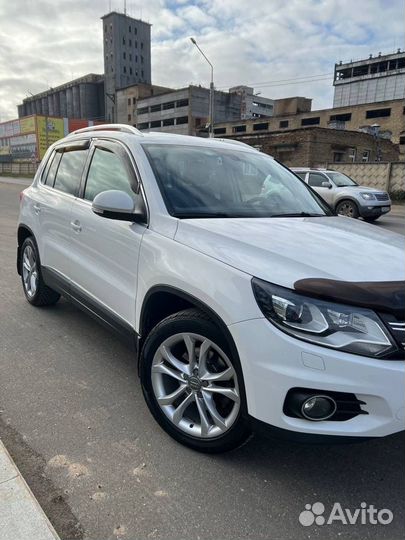 Volkswagen Tiguan 2.0 AT, 2012, 137 000 км