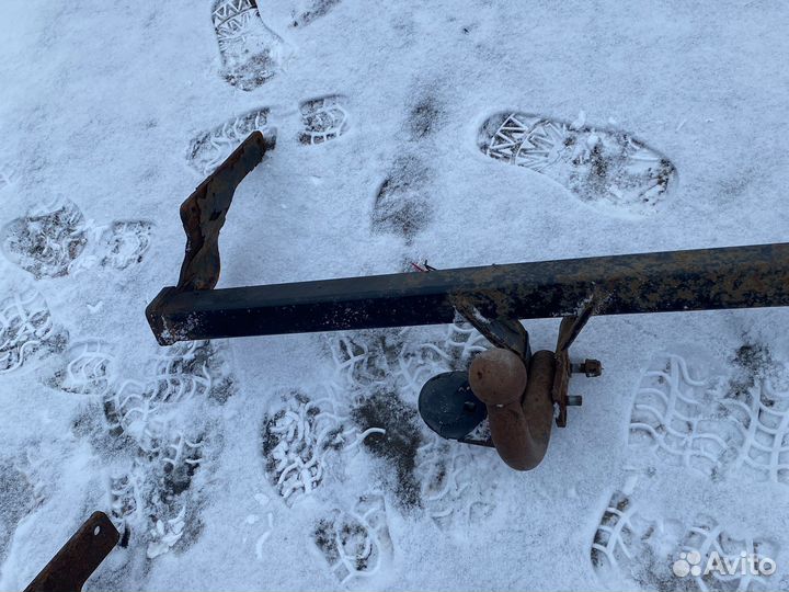 Фаркоп на renault logan