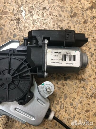 Стеклоподъемник R перед.двери Hyundai Solaris