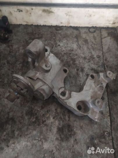 Натяжитель приводного ремня LC 120 prado